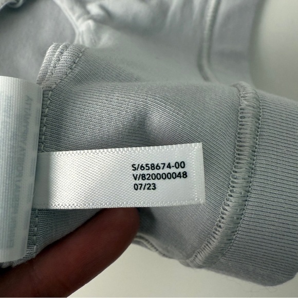 Athleta Girl Sports Bra Medium 8/10 - Picture 4 of 7